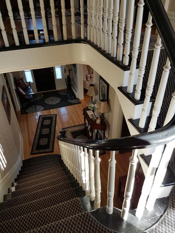 Quartermain House Bed & Breakfast 프레더릭턴 외부 사진